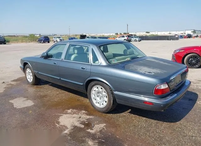 SAJDA14C71LF32794 2001 2001 Jaguar XJ8 3