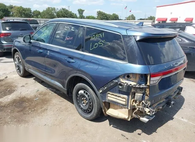 5LM5J7XC4LGL19935 2020 2020 Lincoln Aviator- Reserve 3