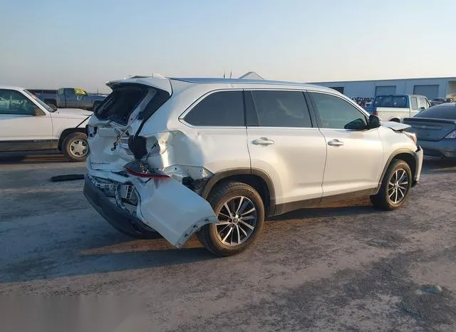 5TDKZRFH1KS574591 2019 2019 Toyota Highlander- Xle 4