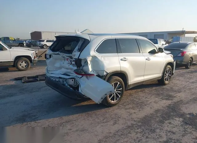 5TDKZRFH1KS574591 2019 2019 Toyota Highlander- Xle 6