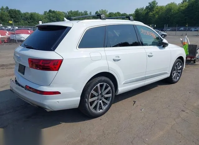 WA1LHAF70KD015250 2019 2019 Audi Q7- 45 Premium/45 Se Premium 4