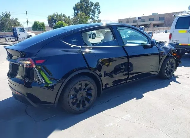 7SAYGDED2RF085894 2024 2024 Tesla Model Y- Long Range/Rwd 4