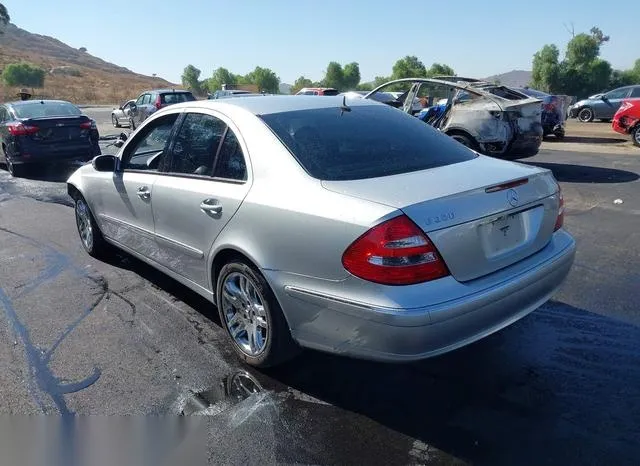 WDBUF65J64A403256 2004 2004 Mercedes-Benz E 320 3