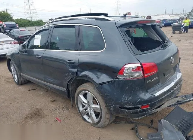 WVGEP9BP4ED014141 2014 2014 Volkswagen Touareg- Tdi Lux 3