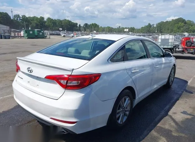 5NPE24AF1FH190512 2015 2015 Hyundai Sonata- SE 4