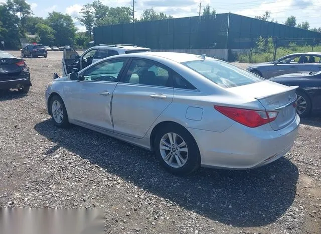 5NPEB4AC0DH612126 2013 2013 Hyundai Sonata- Gls 3