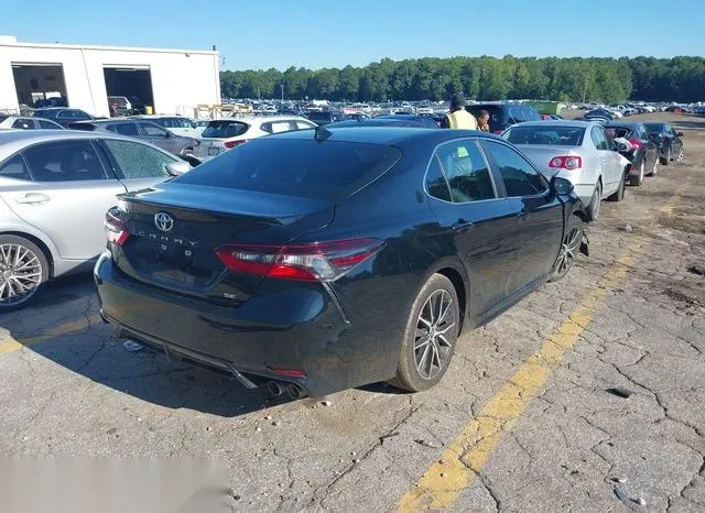 4T1G11AK5MU533294 2021 2021 Toyota Camry- SE 4