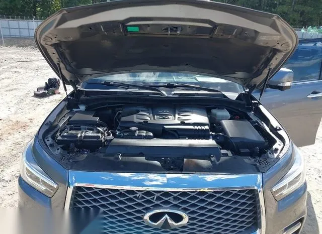 JN8AZ2NFXJ9662303 2018 2018 Infiniti QX80 10