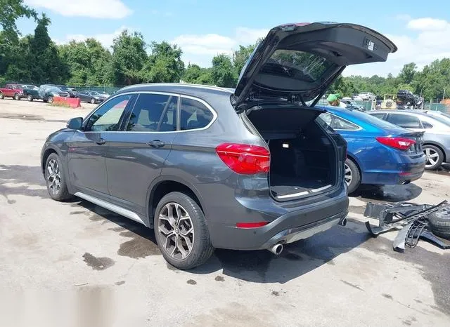 WBXJG9C0XM5T11611 2021 2021 BMW X1- Xdrive28I 3