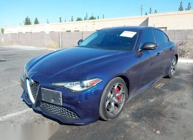 ZARFAEBNXJ7581700 2018 2018 Alfa Romeo Giulia- Rwd 2