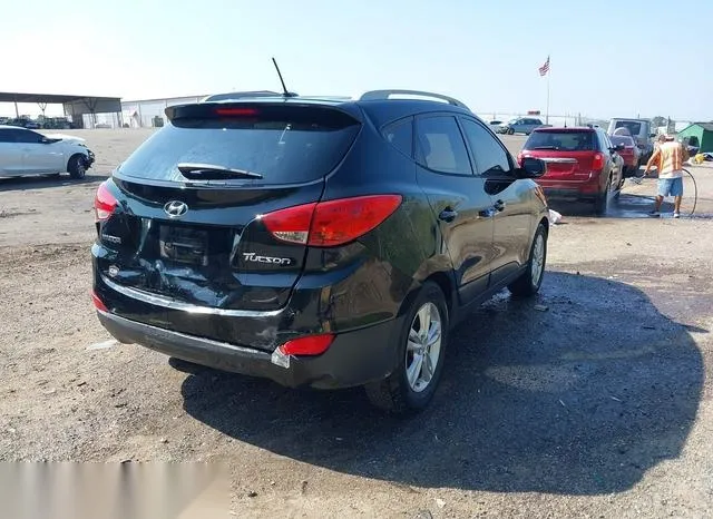 KM8JU3AC2BU256831 2011 2011 Hyundai Tucson- Gls 4