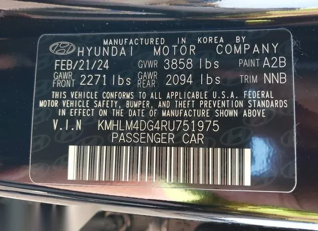 KMHLM4DG4RU751975 2024 2024 Hyundai Elantra- Sel 9