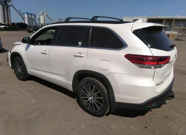 5TDJZRFH1HS521233 2017 2017 Toyota Highlander- SE 3