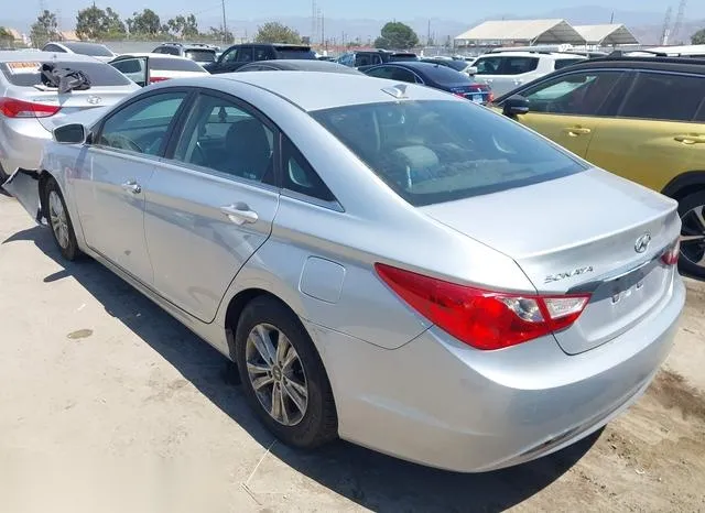 5NPEB4AC7CH377030 2012 2012 Hyundai Sonata- Gls 3