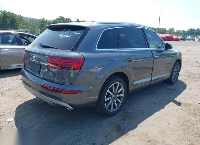 WA1LHAF78KD044334 2019 2019 Audi Q7- 45 Se Premium 4