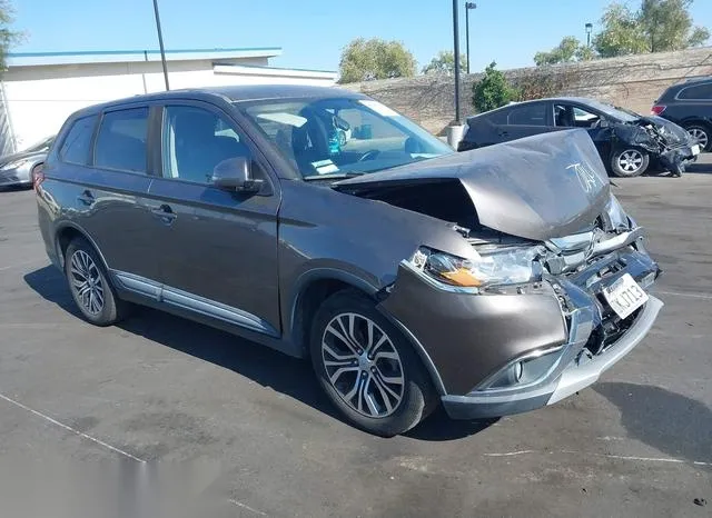 JA4AD3A37JZ031837 2018 2018 Mitsubishi Outlander- SE 1