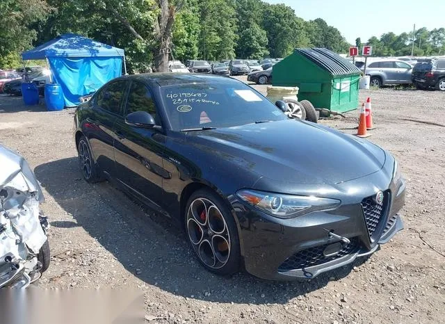 ZARFANBN3P7669366 2023 2023 Alfa Romeo Giulia- Veloce Awd 1