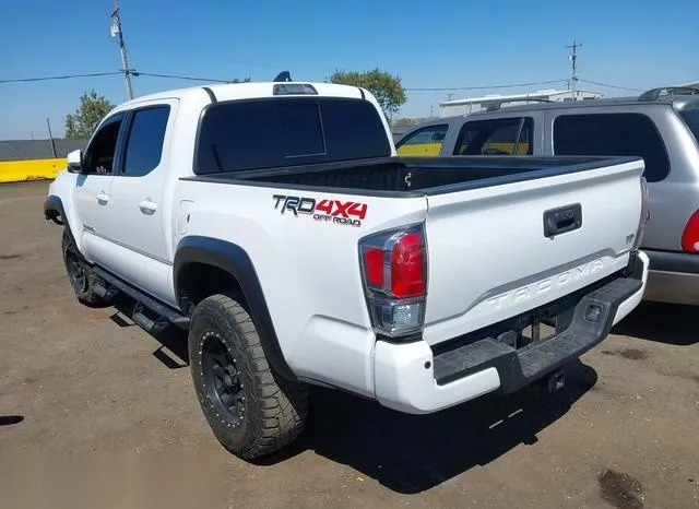 3TMCZ5AN8NM461994 2022 2022 Toyota Tacoma- Trd Off Road 3