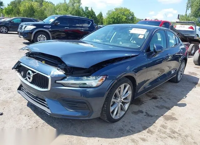 7JR102FK8LG038663 2020 2020 Volvo S60- T5 Momentum 2