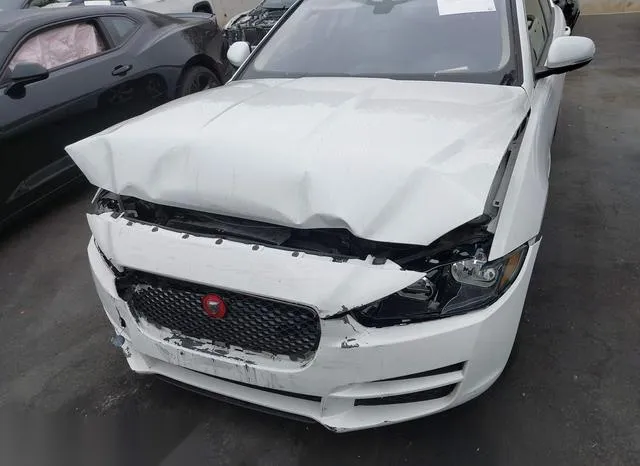 SAJAR4FX6JCP35301 2018 2018 Jaguar XE- 25T 6