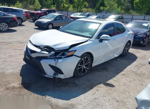 4T1B11HK7JU583089 2018 2018 Toyota Camry- SE 2