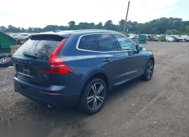 YV4A22RK4J1075985 2018 2018 Volvo XC60- T6 Momentum 4