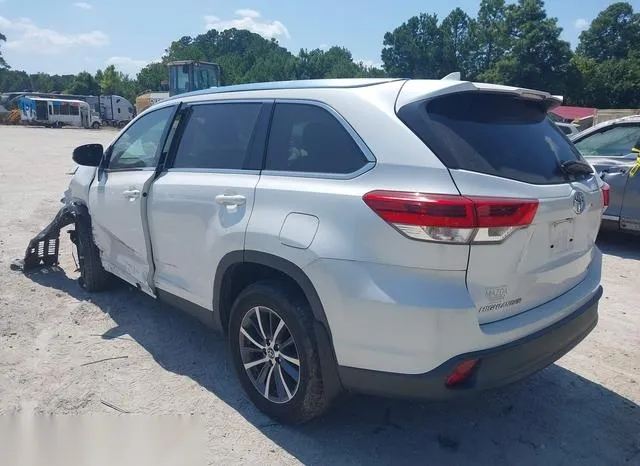 5TDJZRFH8KS924469 2019 2019 Toyota Highlander- Xle 3