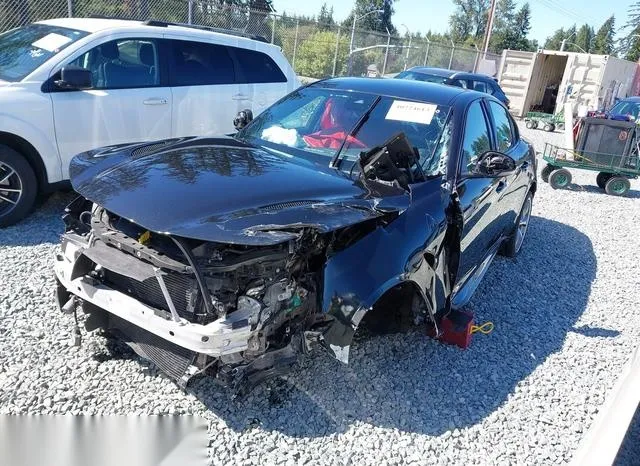 ZARFAEAV5J7572212 2018 2018 Alfa Romeo Giulia- Quadrifoglio Rwd 2