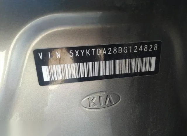 5XYKTDA28BG124828 2011 2011 KIA Sorento- Lx V6 9