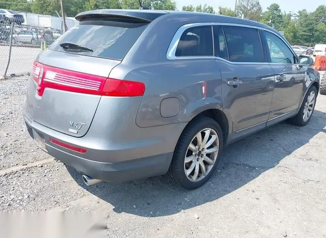 2LMHJ5AR5ABJ17910 2010 2010 Lincoln MKT 4