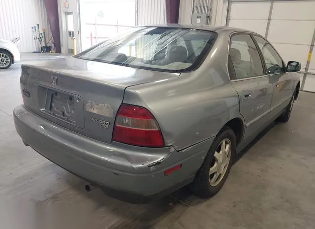 JHMCD5656RC089813 1994 1994 Honda Accord- EX 4