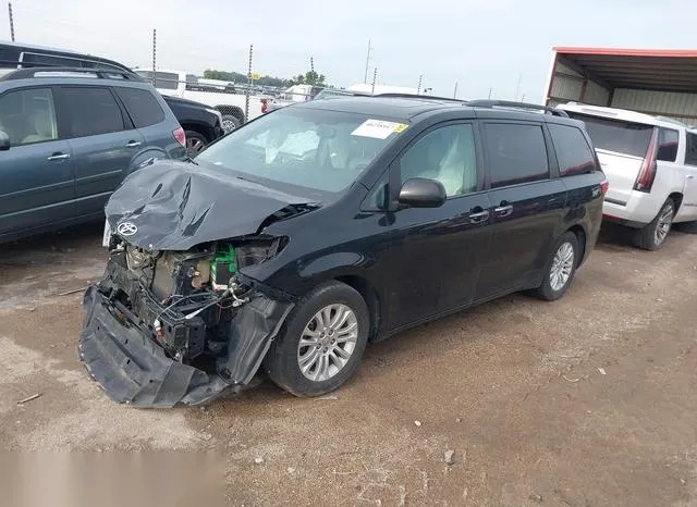 5TDYK3DC0FS611400 2015 2015 Toyota Sienna- Xle 8 Passenger 2