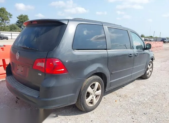 2V4RW3DG3BR695281 2011 2011 Volkswagen Routan- SE 4