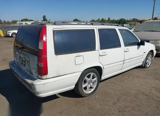 YV1LW5640W2377728 1998 1998 Volvo V70- Glt 4