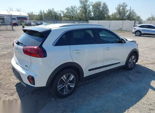 KNDCB3LC7N5526957 2022 2022 KIA Niro- Lxs 4