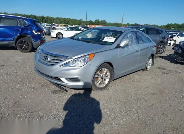 5NPEB4AC9DH807190 2013 2013 Hyundai Sonata- Gls 2