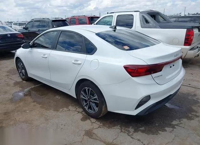 3KPF24AD1PE669182 2023 2023 KIA Forte- Lxs 3