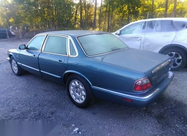 SAJHX1046XC860972 1999 1999 Jaguar XJ8 3