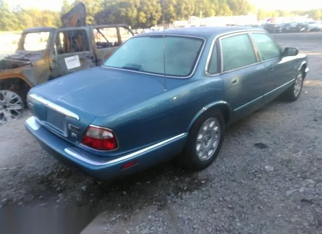 SAJHX1046XC860972 1999 1999 Jaguar XJ8 4