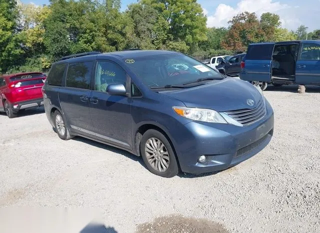 5TDYZ3DC1HS767427 2017 2017 Toyota Sienna- Xle 8 Passenger 1