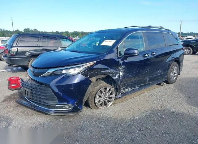 5TDJSKFC3MS019852 2021 2021 Toyota Sienna- Xle 2