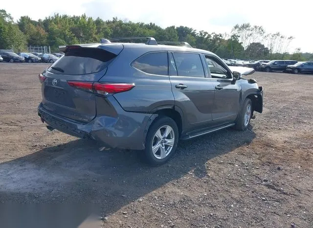 5TDBZRBH3MS549751 2021 2021 Toyota Highlander- LE 4