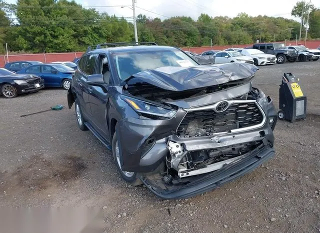 5TDBZRBH3MS549751 2021 2021 Toyota Highlander- LE 6