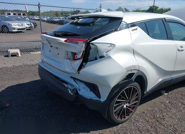 JTNKHMBX8J1010933 2018 2018 Toyota C-HR- Xle 6