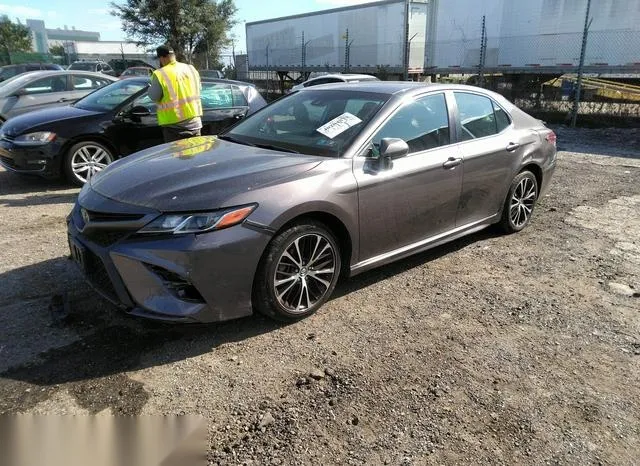 4T1B11HK9JU620692 2018 2018 Toyota Camry- SE 2