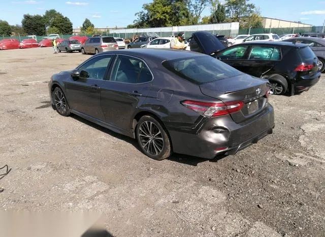 4T1B11HK9JU620692 2018 2018 Toyota Camry- SE 3