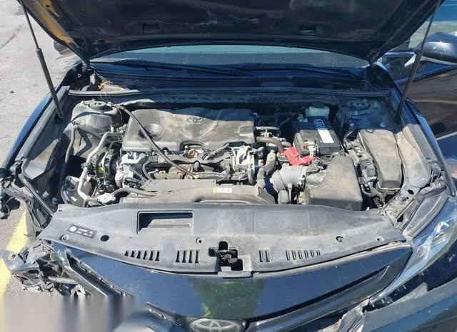 4T1B11HKXJU056373 2018 2018 Toyota Camry- SE 10