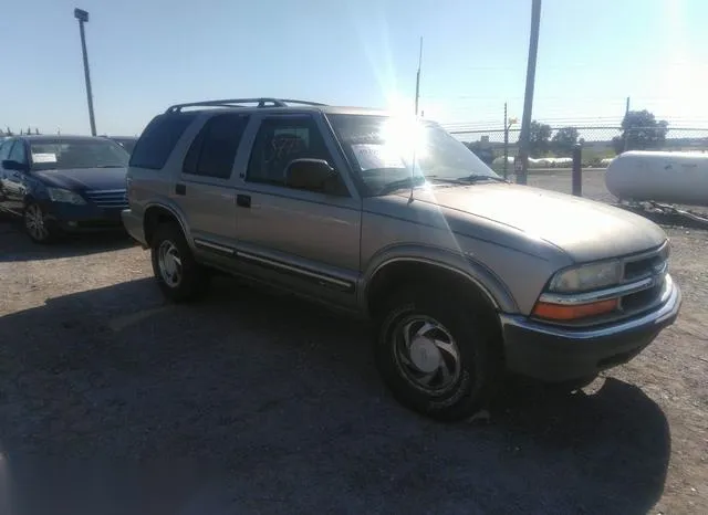 1GNDT13W7Y2259655 2000 2000 Chevrolet Blazer 1