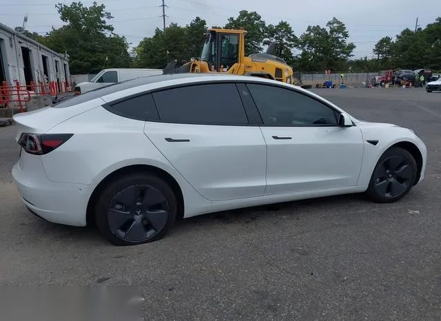 5YJ3E1EA8NF302988 2022 2022 Tesla Model 3 4