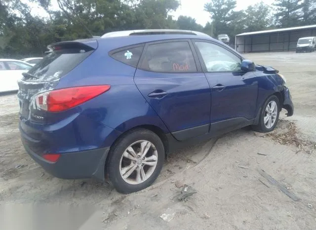 KM8JU3AC7BU201470 2011 2011 Hyundai Tucson- Gls 4